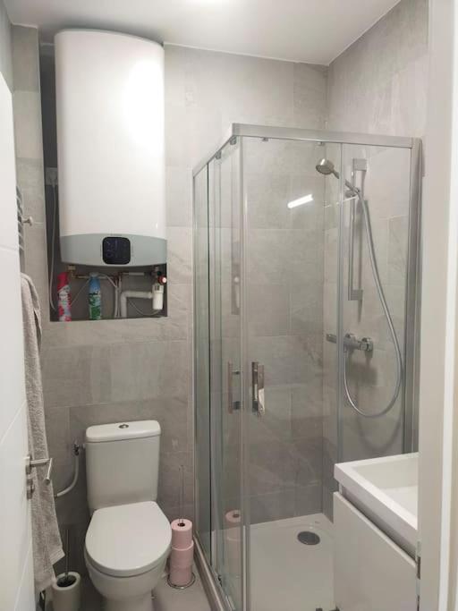 2 Piece Avec Terrasse Ensoleille Daire Suresnes Dış mekan fotoğraf
